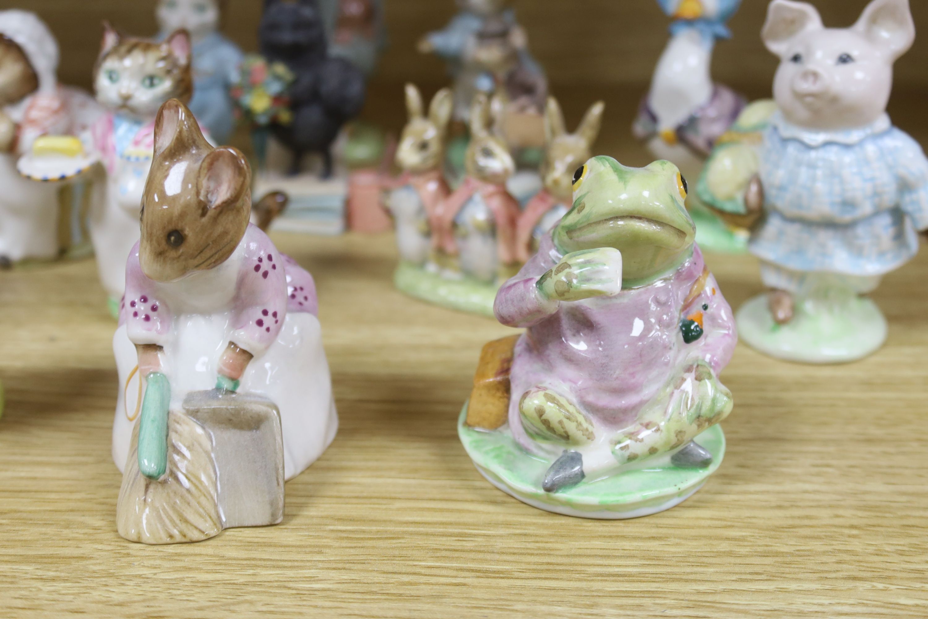 Ten Beswick Beatrix Potter characters and five similar